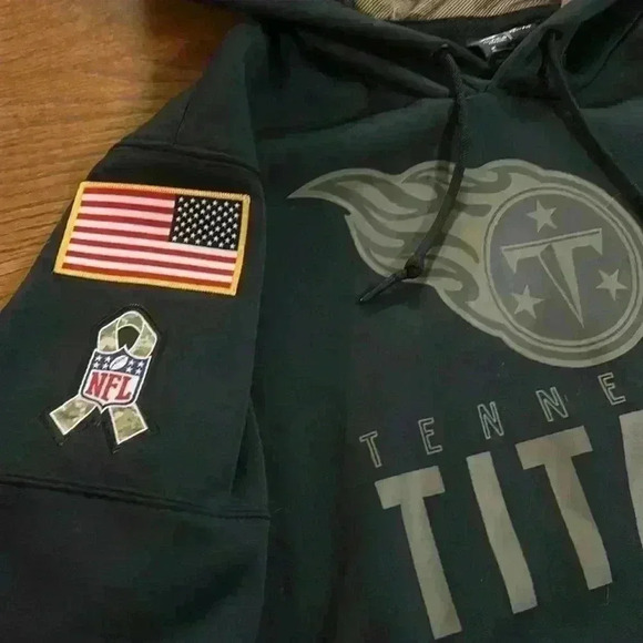 Tennessee Titans Salute to Service Nike Hoodie womens M NFL camo dri-fi military - Picture 2 of 8